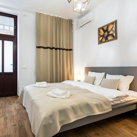 Urban Walls Apartments 5B Bucarest Exterior foto
