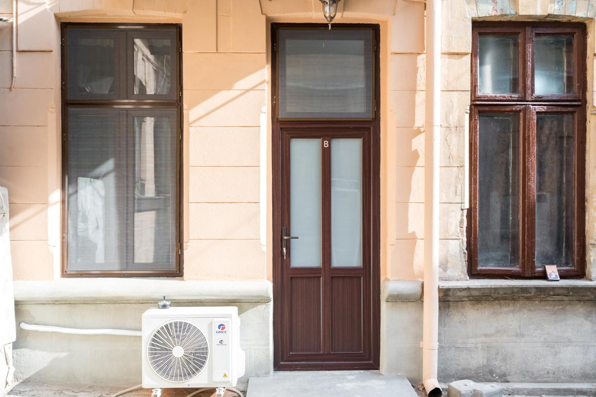Urban Walls Apartments 5B Bucarest Exterior foto